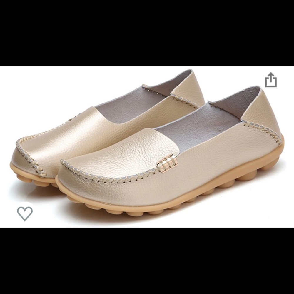 VenusCelia Gold Loafer flats, size 10